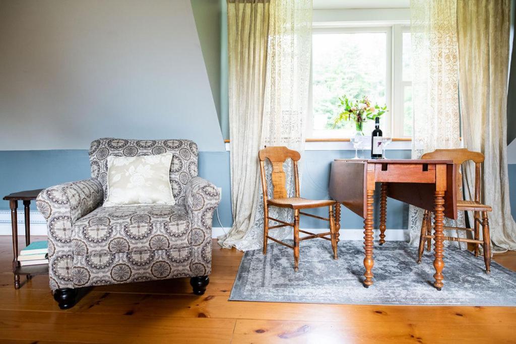 Craftsbury Farmhouse ภายนอก รูปภาพ