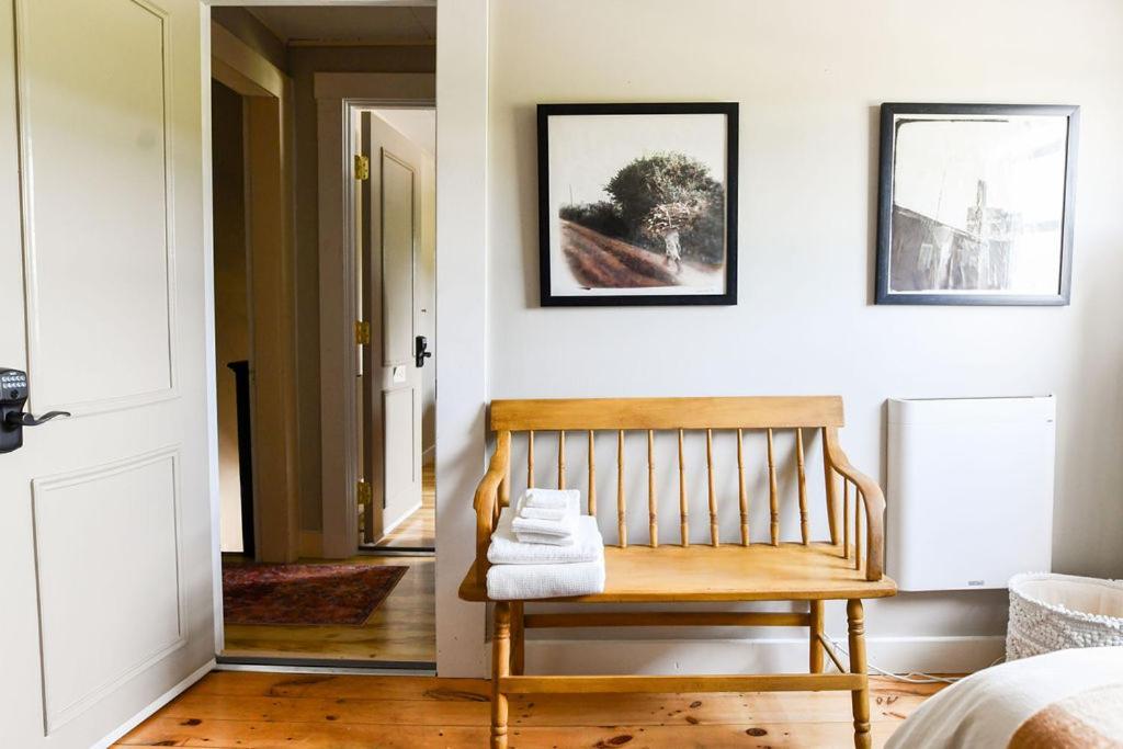 Craftsbury Farmhouse ภายนอก รูปภาพ